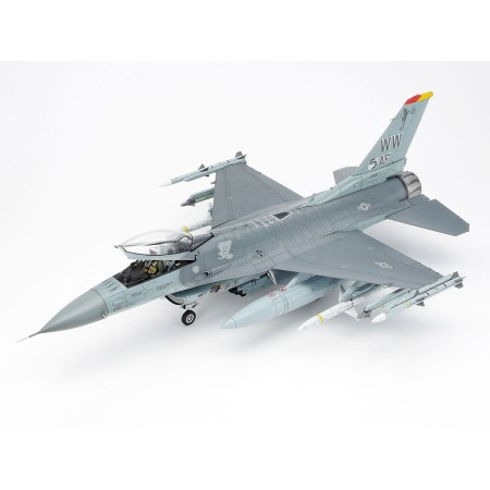 Tamiya 61098, LOCKHEED MARTIN F-16CJ FIGHTING FALCON, byggsats skala 1/48