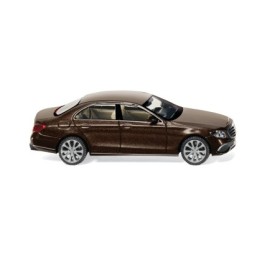 MB E-Klasse W 213 Exclusive - Brown - Wiking (H0)