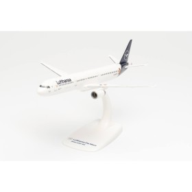 Lufthansa "Die Maus" A321, snap-fit 1:200