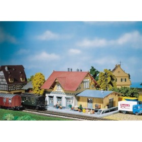 Faller 110097- Blumenfeld Wayside stop, scale 1:87