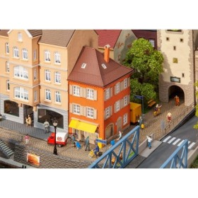 Faller 130617- Corner house with post office, scale 1:87