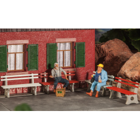 POLA 333221- 4 Park Benches, Scale 1:22,5