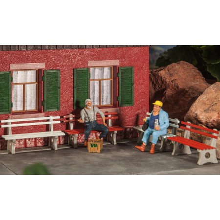 POLA 333221- 4 Park Benches, Scale 1:22,5