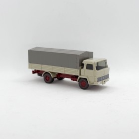 Wiking 632/1C - Beige Magirus 100 D7 Flat bed truck - Retro H0